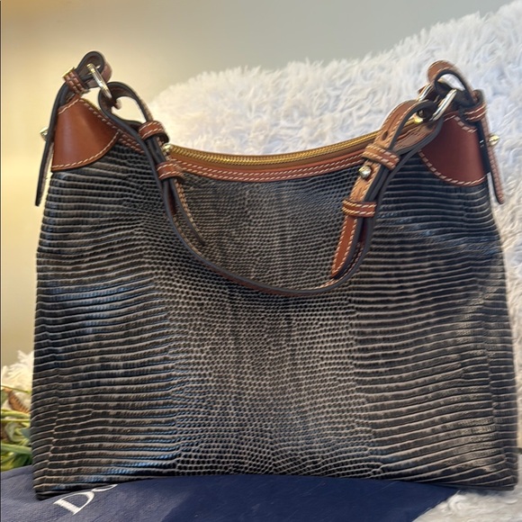 Dooney & Bourke Black and Brown Shoulder Bag with Textured Leather - Picture 7 of 17